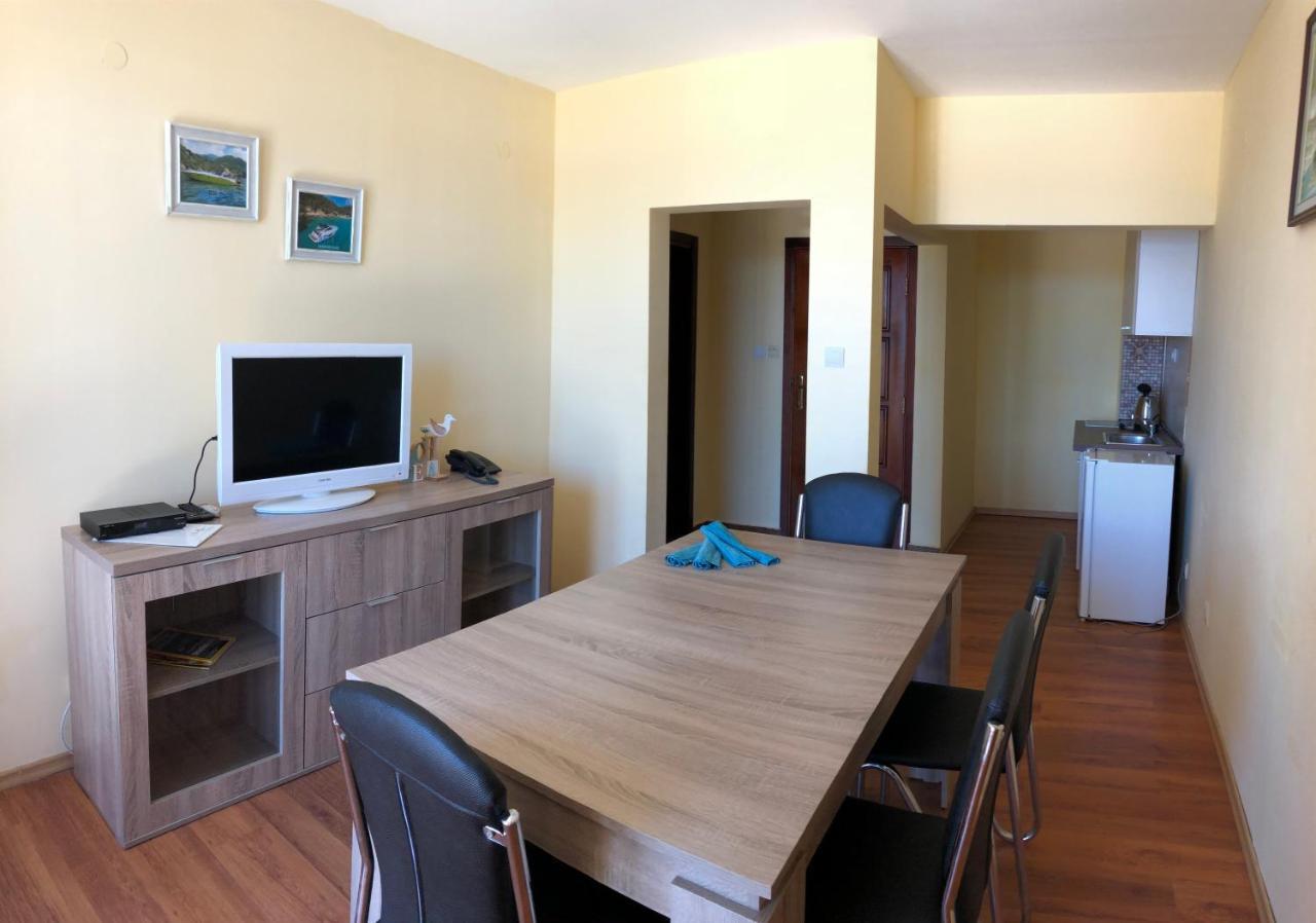 Family Hotel Littoral Sozopol Eksteriør billede