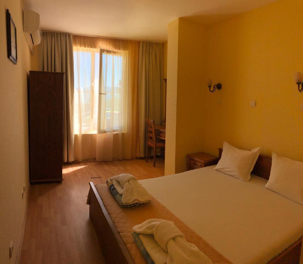 Family Hotel Littoral Sozopol Eksteriør billede