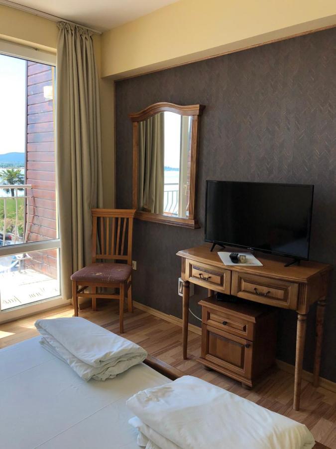 Family Hotel Littoral Sozopol Eksteriør billede