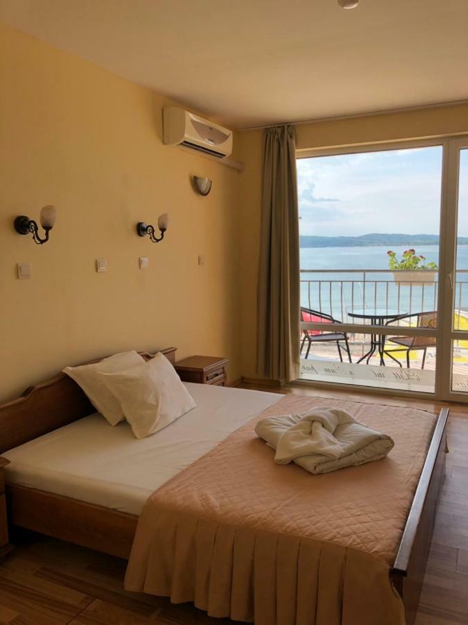 Family Hotel Littoral Sozopol Eksteriør billede